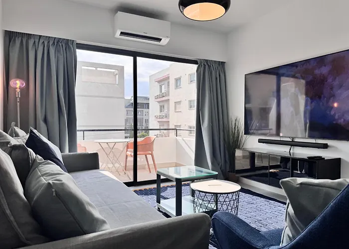 Metro Court Apartments