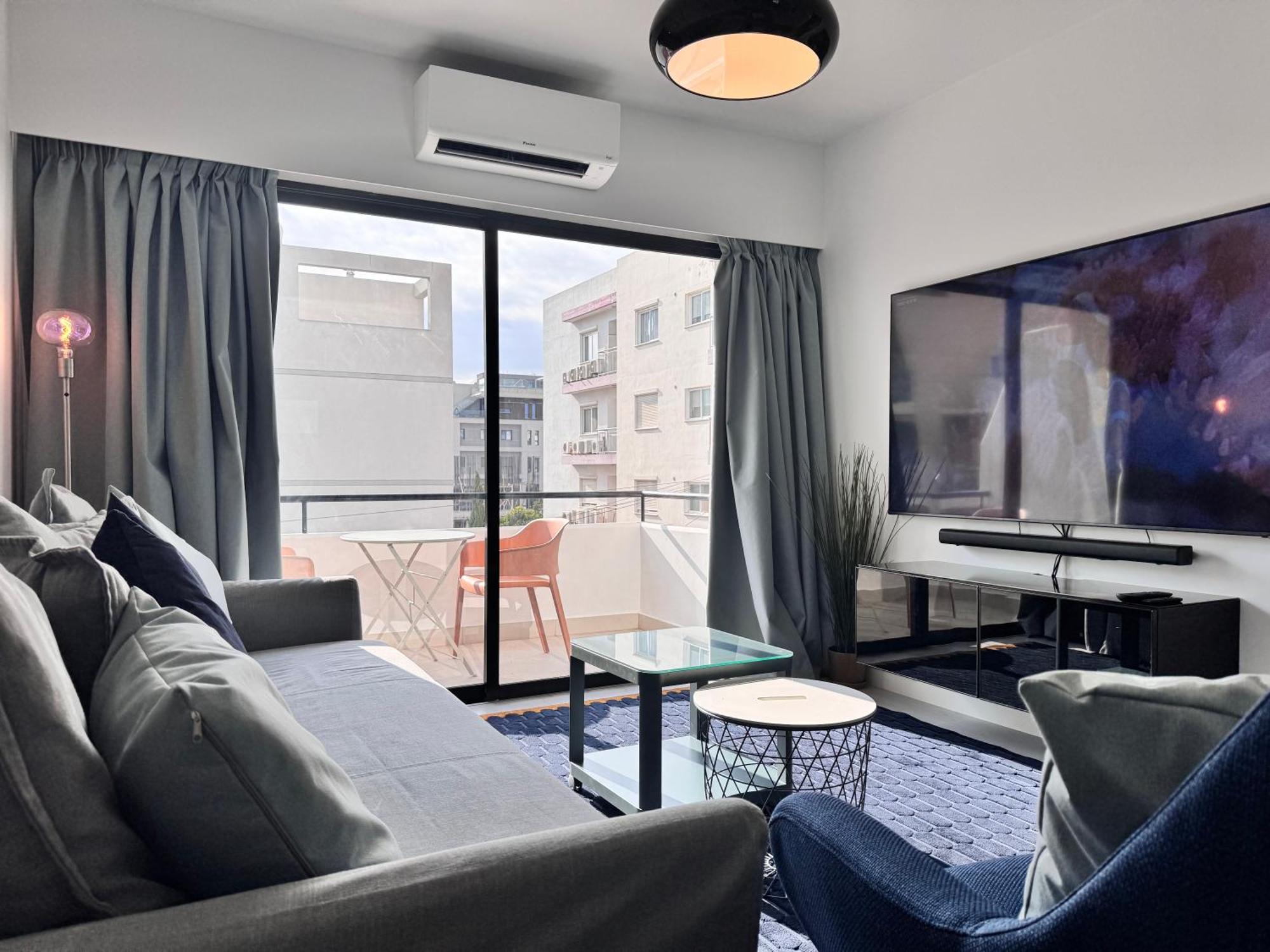 Apartment Metro Court *