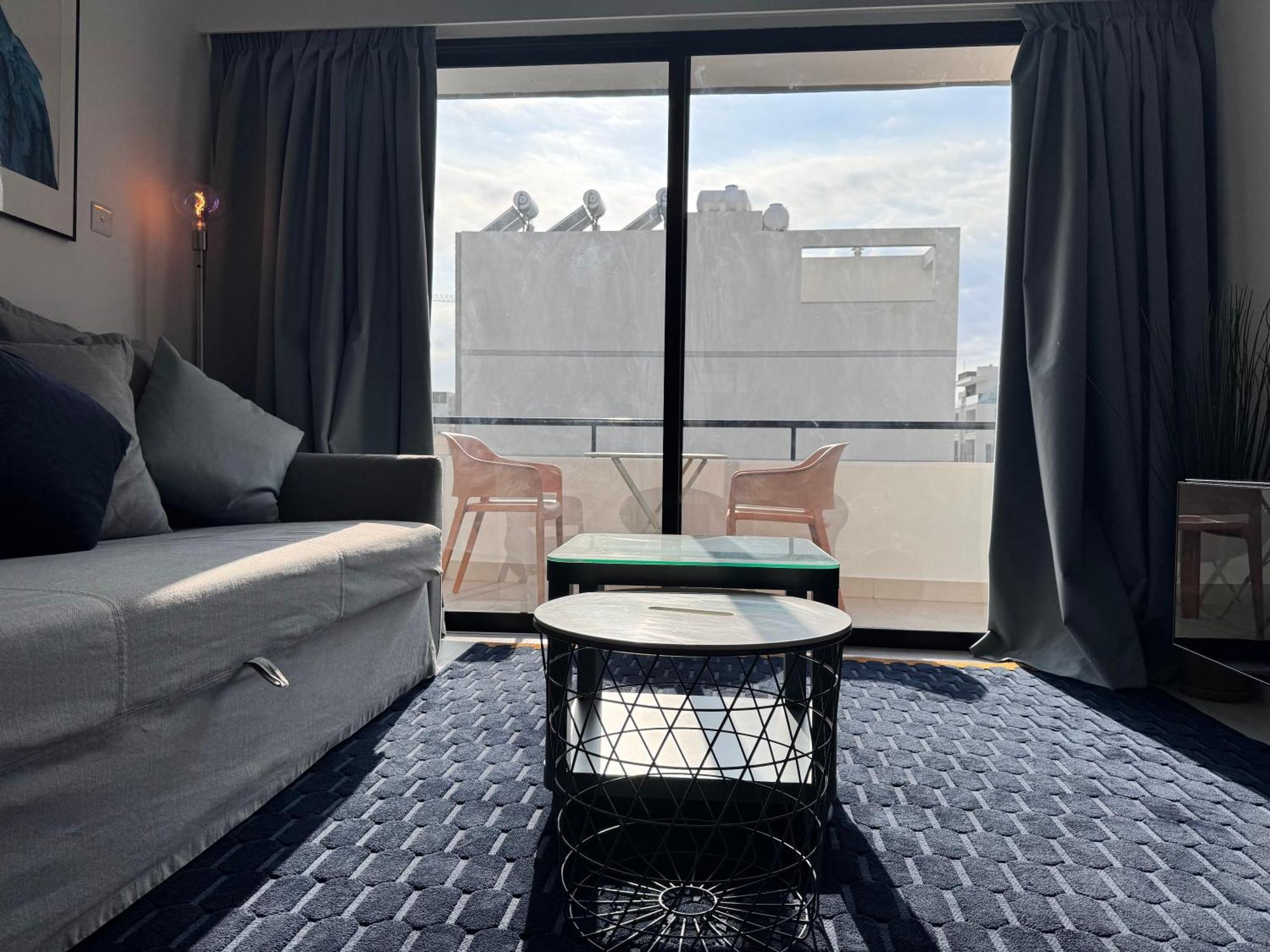 Metro Court Apartment
